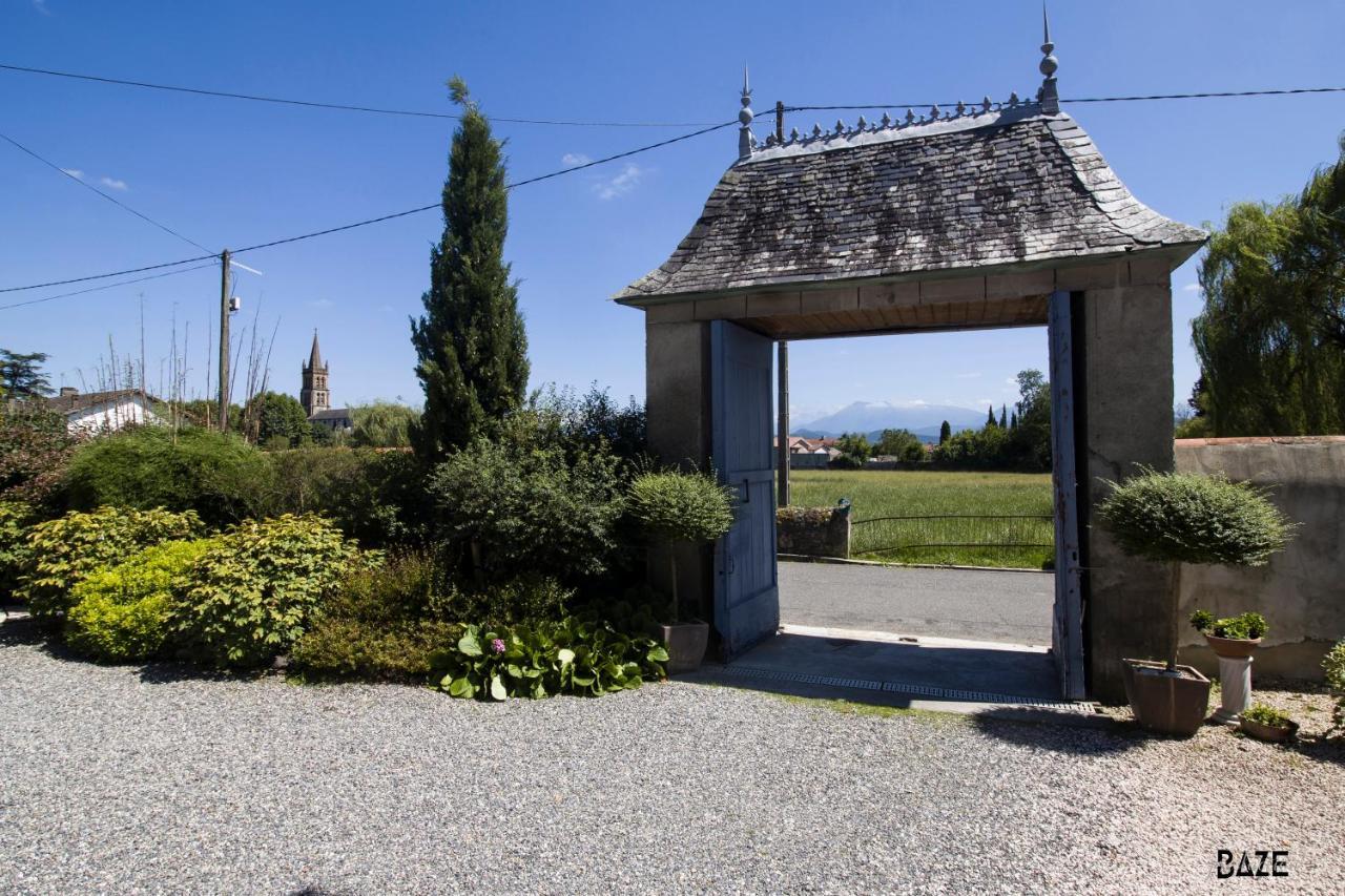 Centre De Bien-Etre Et Ses Chambres D'Hote Villeneuve-de-Rivière Exteriér fotografie